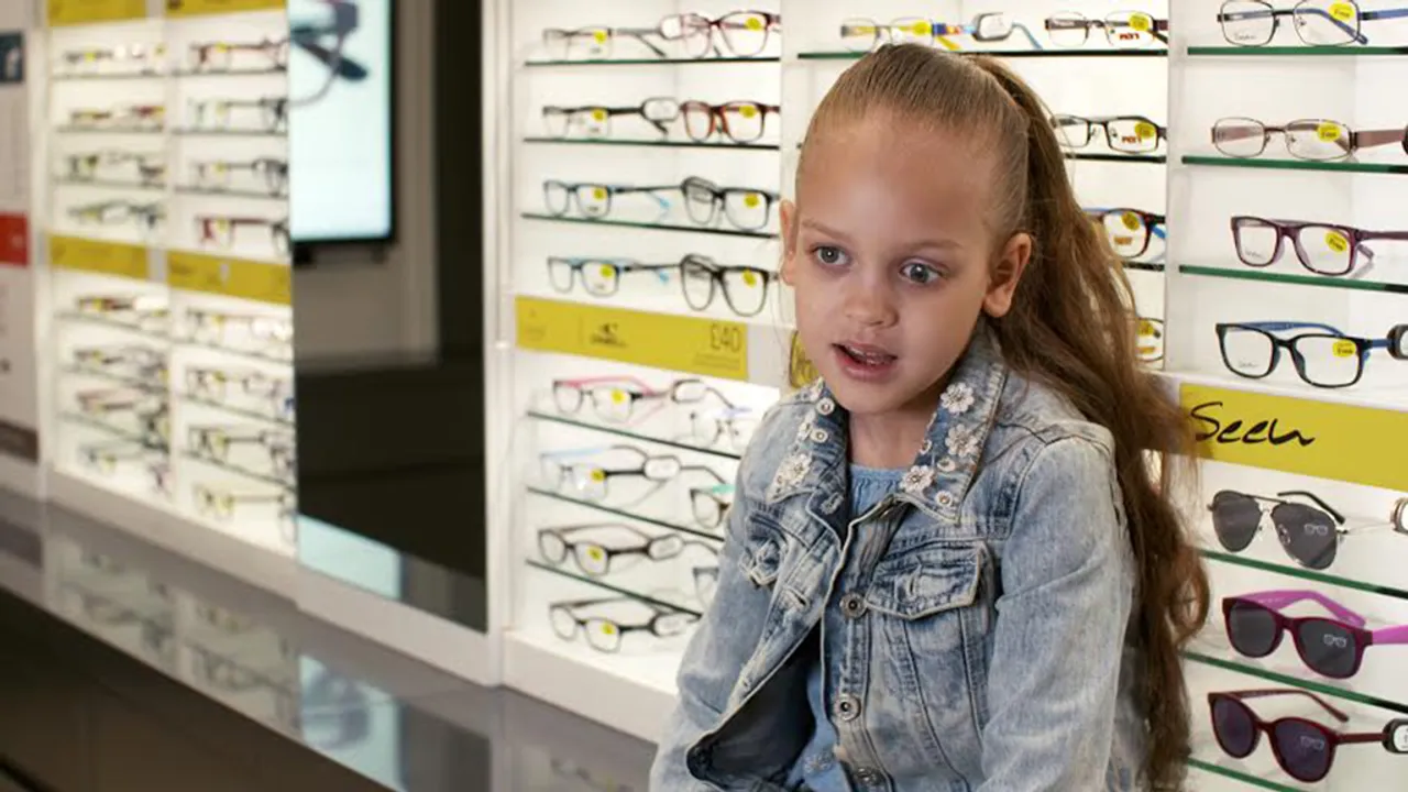 Mum issues warning after discovering daughter’s eye cancer 